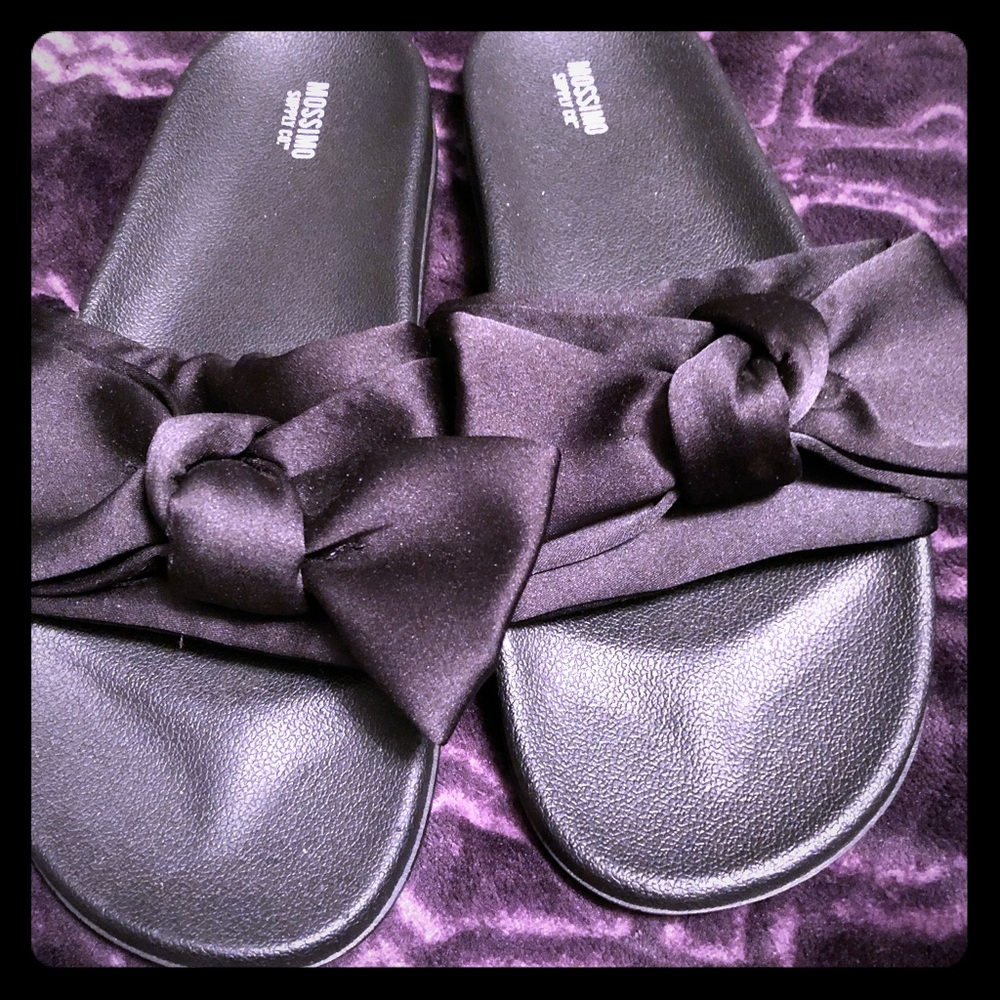 Mossimo Slides